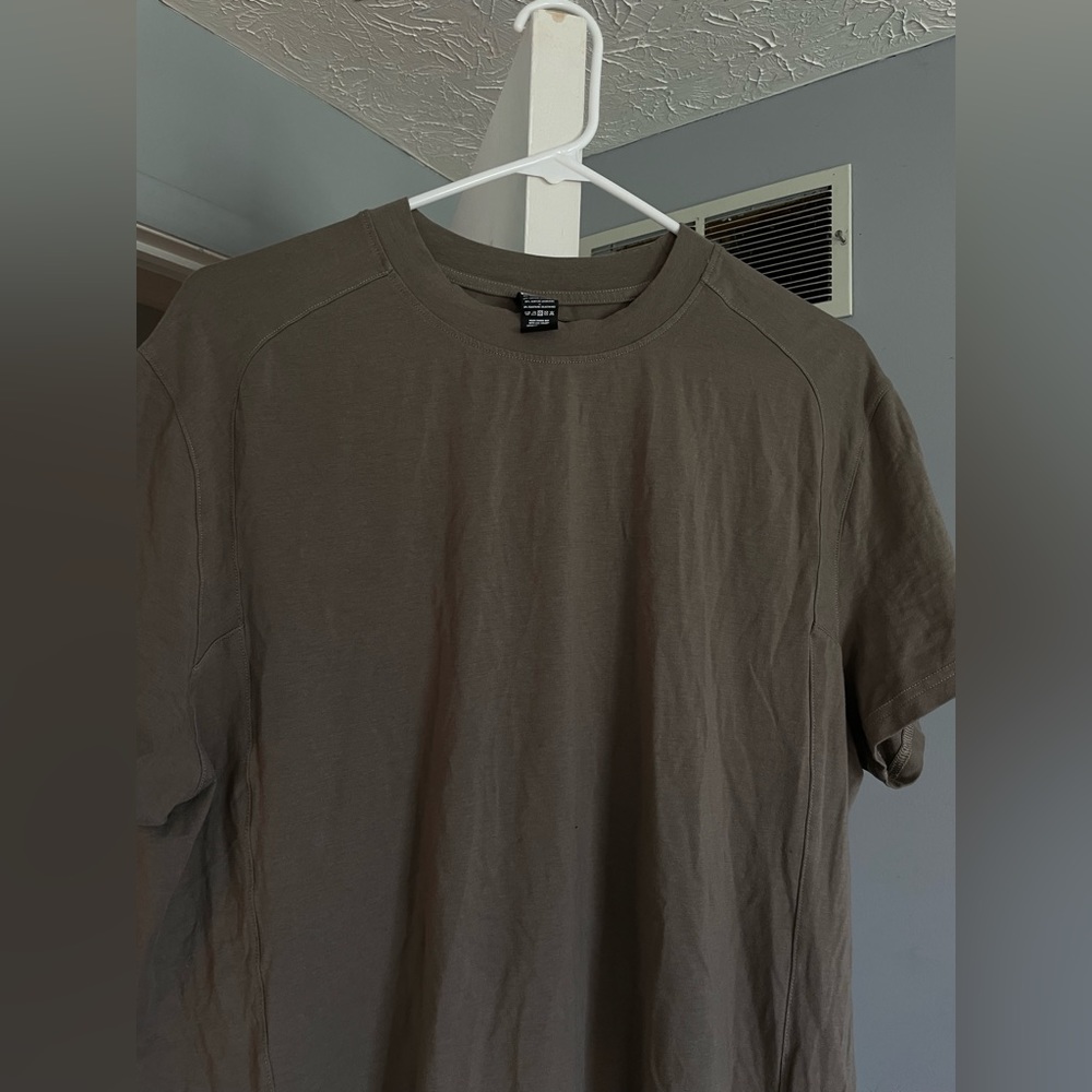Alphalete premium shirt